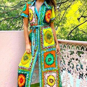 LARGE MAXI BUTTON DOWN SHIRTDRESS SQUARES OF MULTICOLOR FLOWERS ON BOTH SIDES